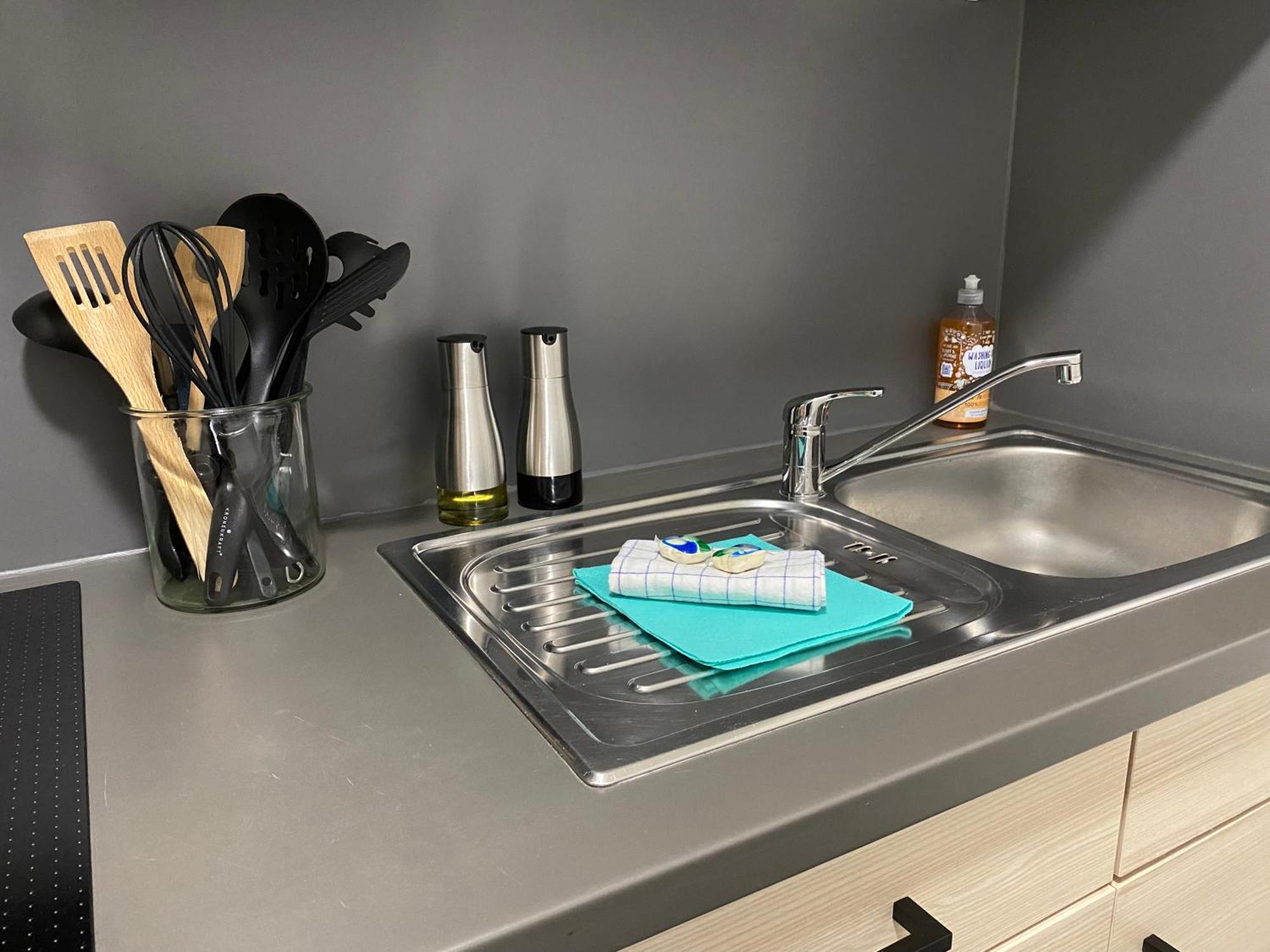 Apartment Roomy Comfort - Zwischen Heidelberg Und Mannheim Edingen-Neckarhausen Bagian luar foto