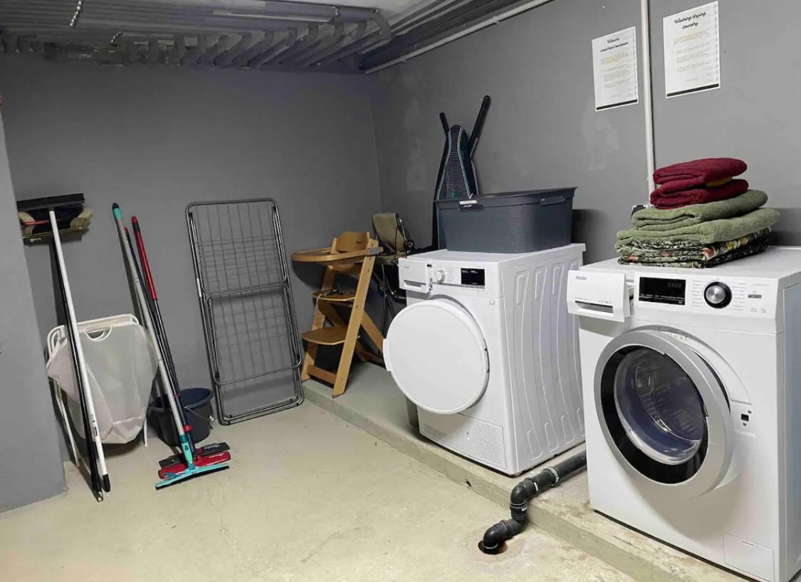 Apartment Roomy Comfort - Zwischen Heidelberg Und Mannheim Edingen-Neckarhausen Bagian luar foto